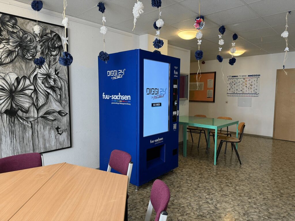 DIGGI 24 Snackautomat für Schulen an der Bildungseinrichtung fuu sachsen
